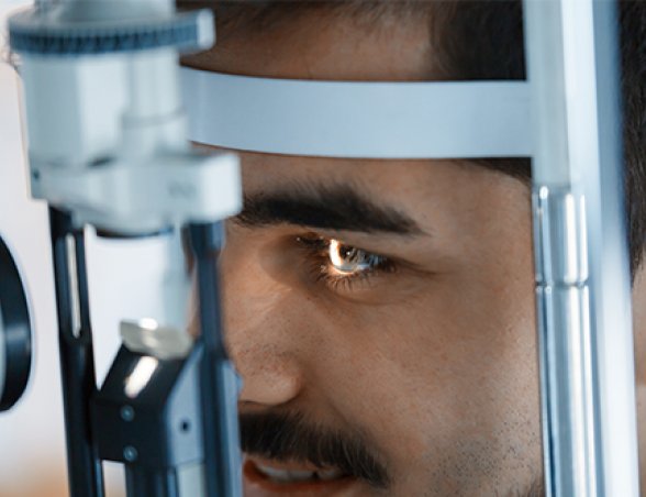 Consejos y trucos para adaptar a un paciente con astigmatismo